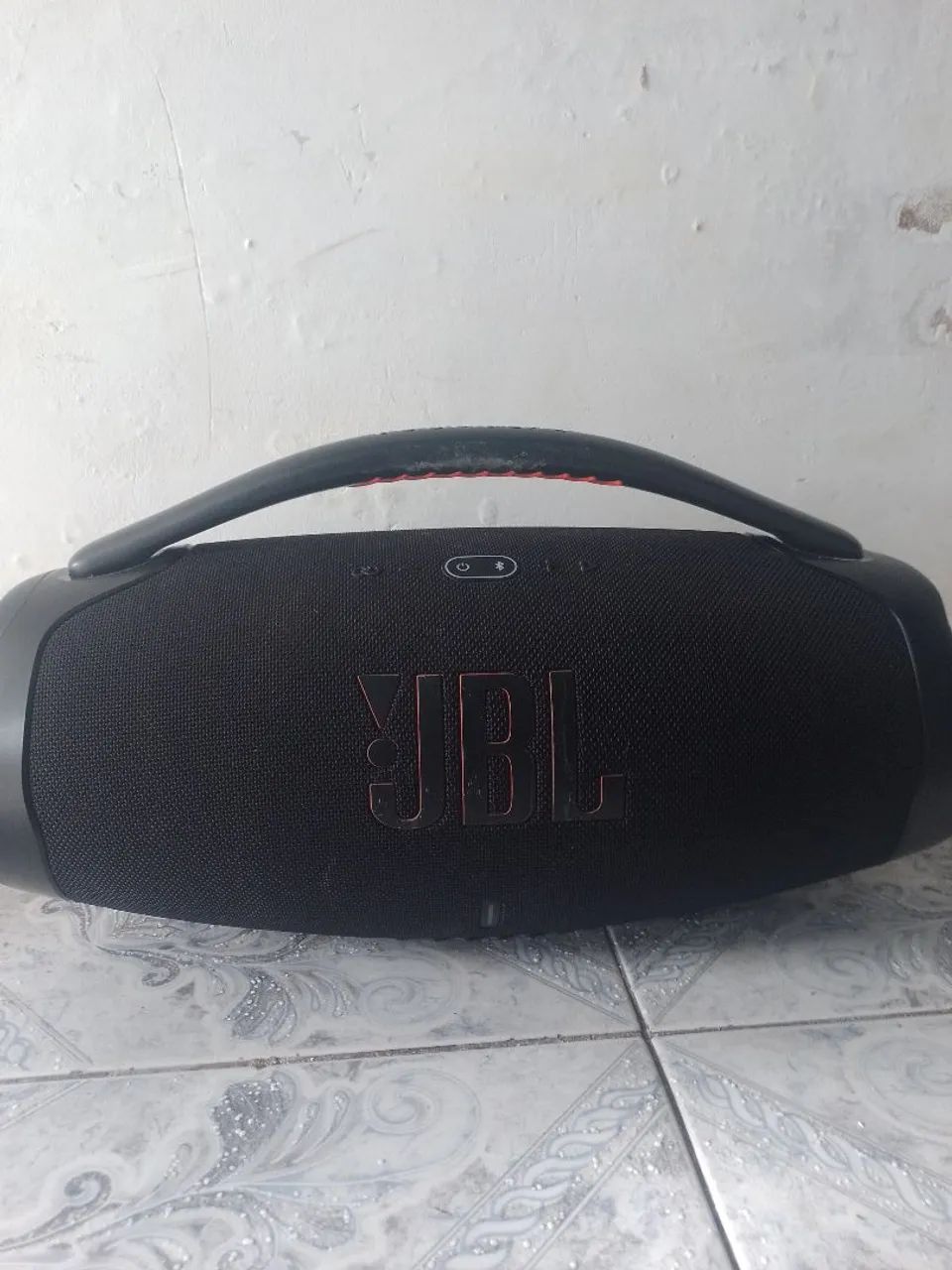 Vendo JBL bombox 3