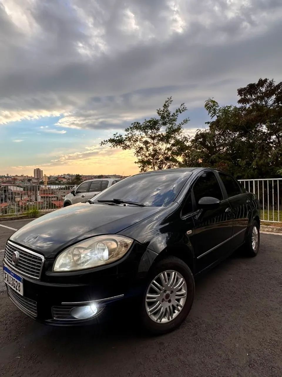 Fiat Linea LINEA ESSENCE Dualogic 1.8 Flex 16V 4p 2012