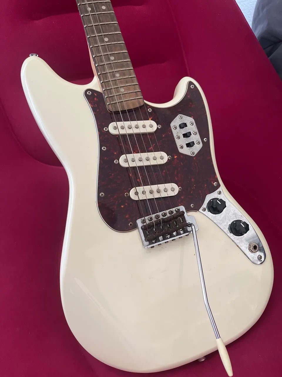 Guitarra Squier Cyclone