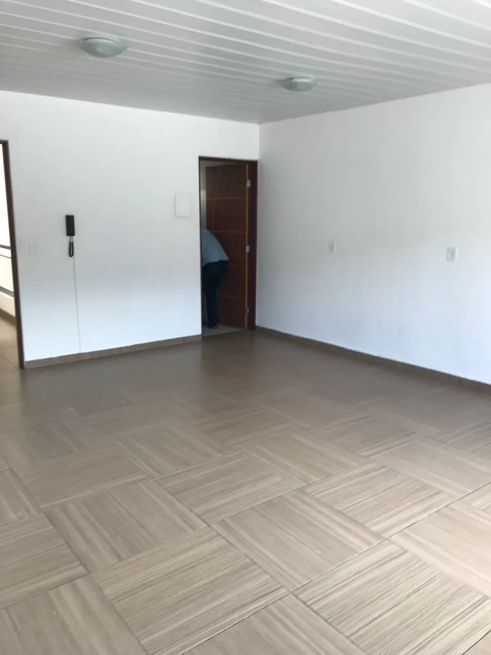 Aluga-se sala comercial no Farol - Foto 2