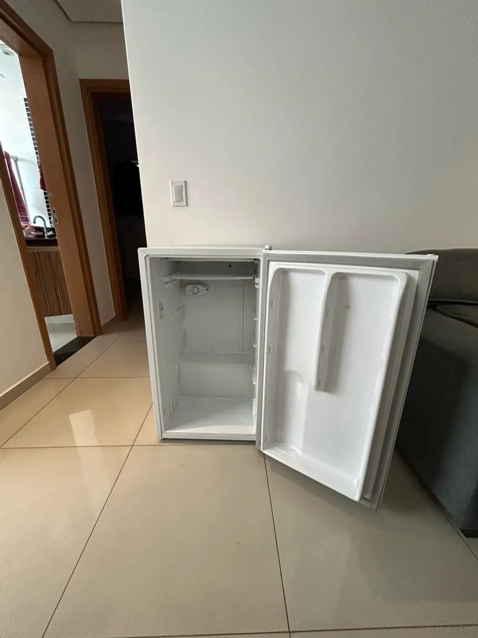 Frigobar Electrolux 90L - Foto 3