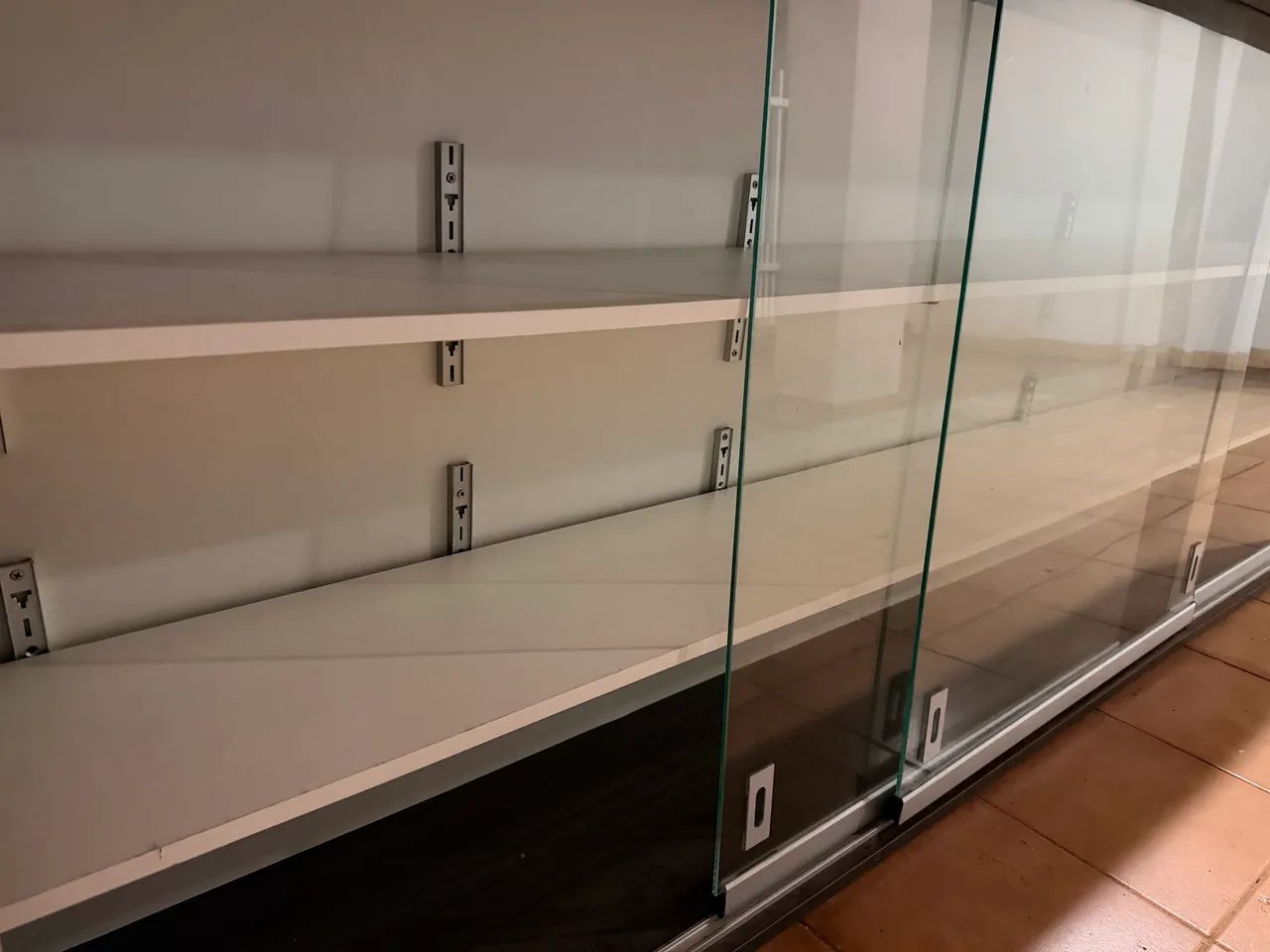 VITRINE / EXPOSITOR COMERCIAL GRANDE - 2,38 METROS  - Foto 3