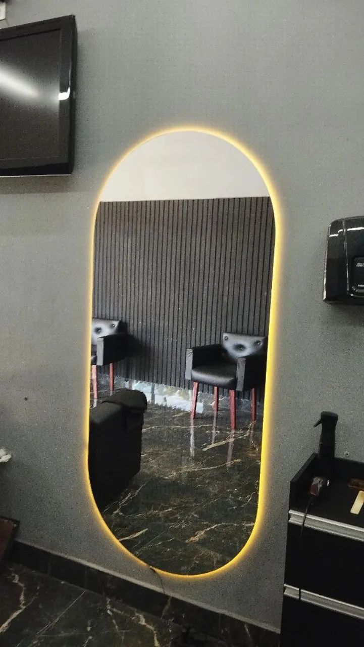 Vendo espelho oval com led  - Foto 4