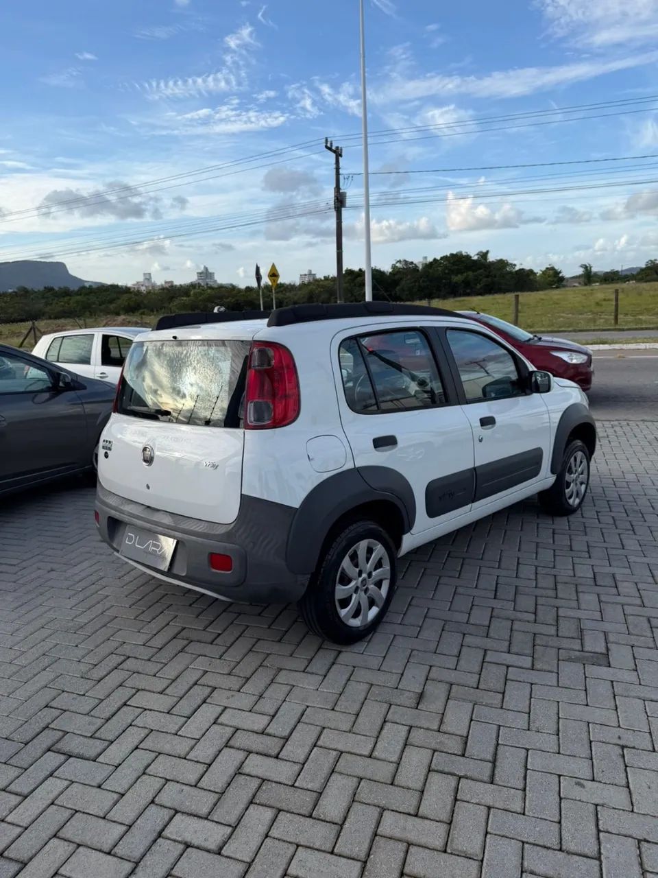 Fiat Uno WAY Celeb. 1.0 EVO Fire Flex 8V 5P 2013 - Foto 4