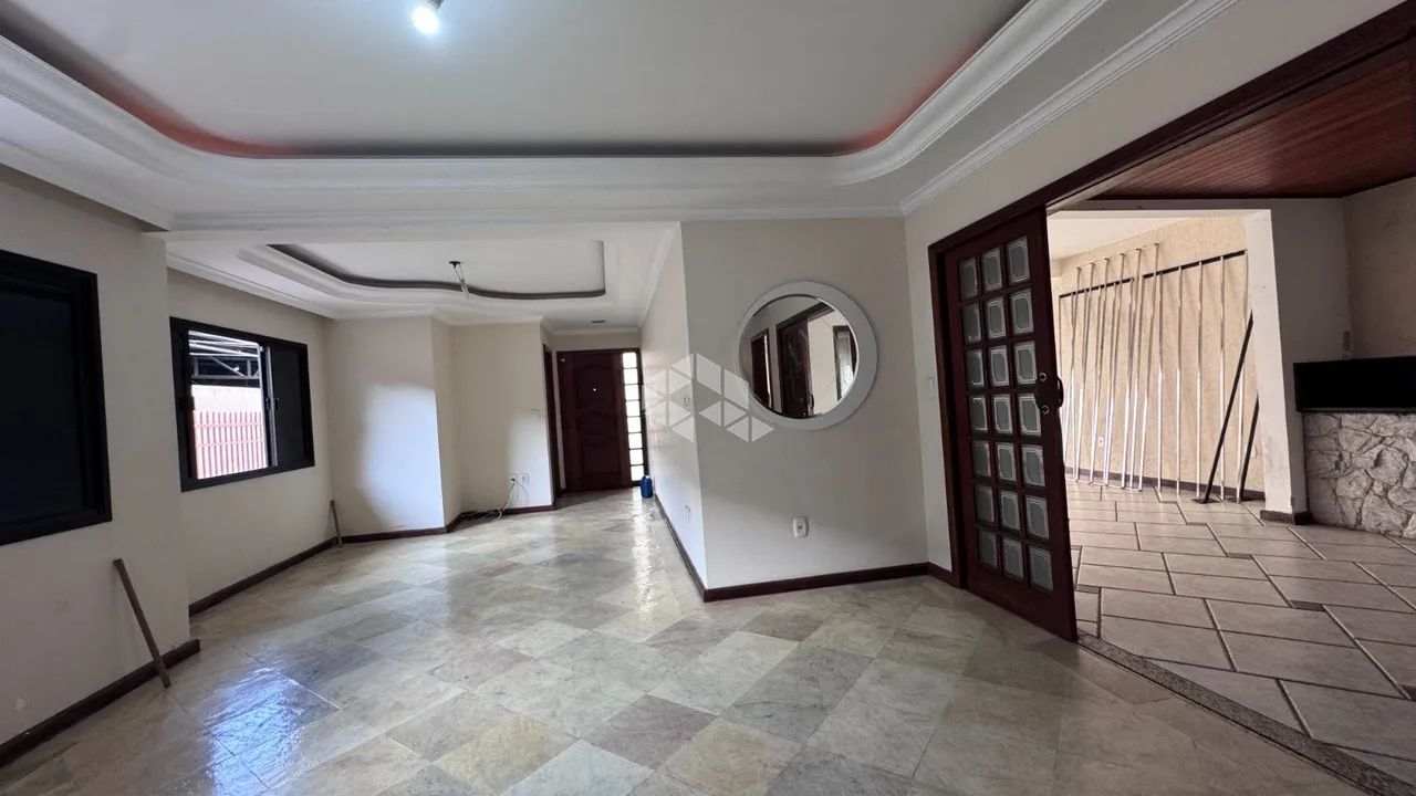 CASA COM 4 QUARTOS SENDO 3 SUITES E 3 VAGAS NO ESTREITO EM FLORIANÓPOLIS - Foto 5