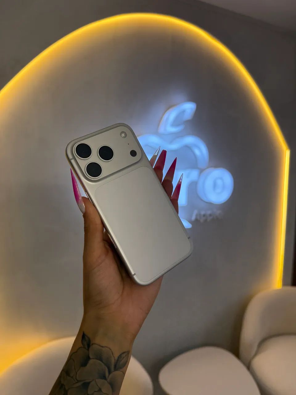 iPhone 17 Pro Titânio Branco Garantia Apple - Foto 3