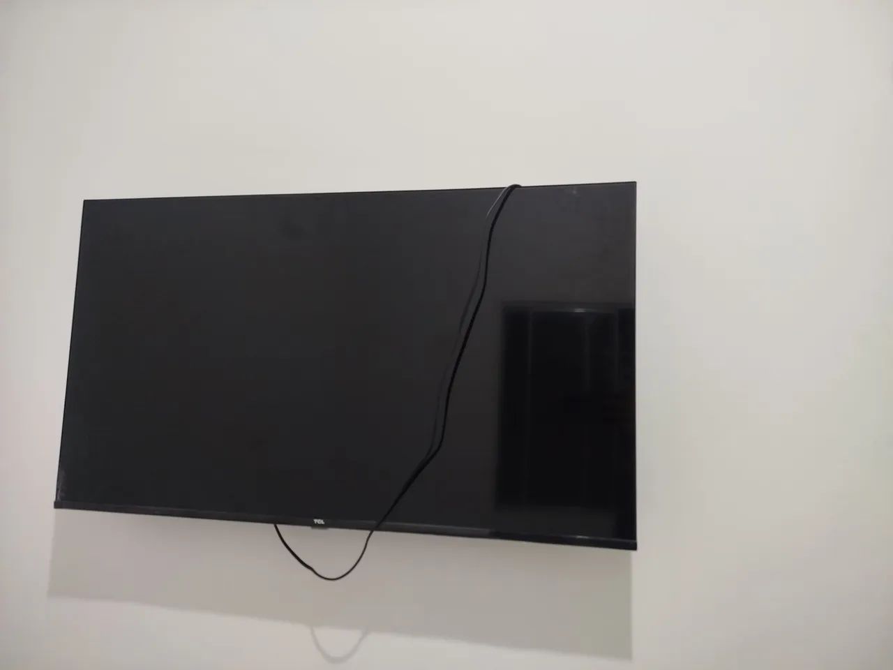 Vendo uma tv TCL com avaria  - Foto 2