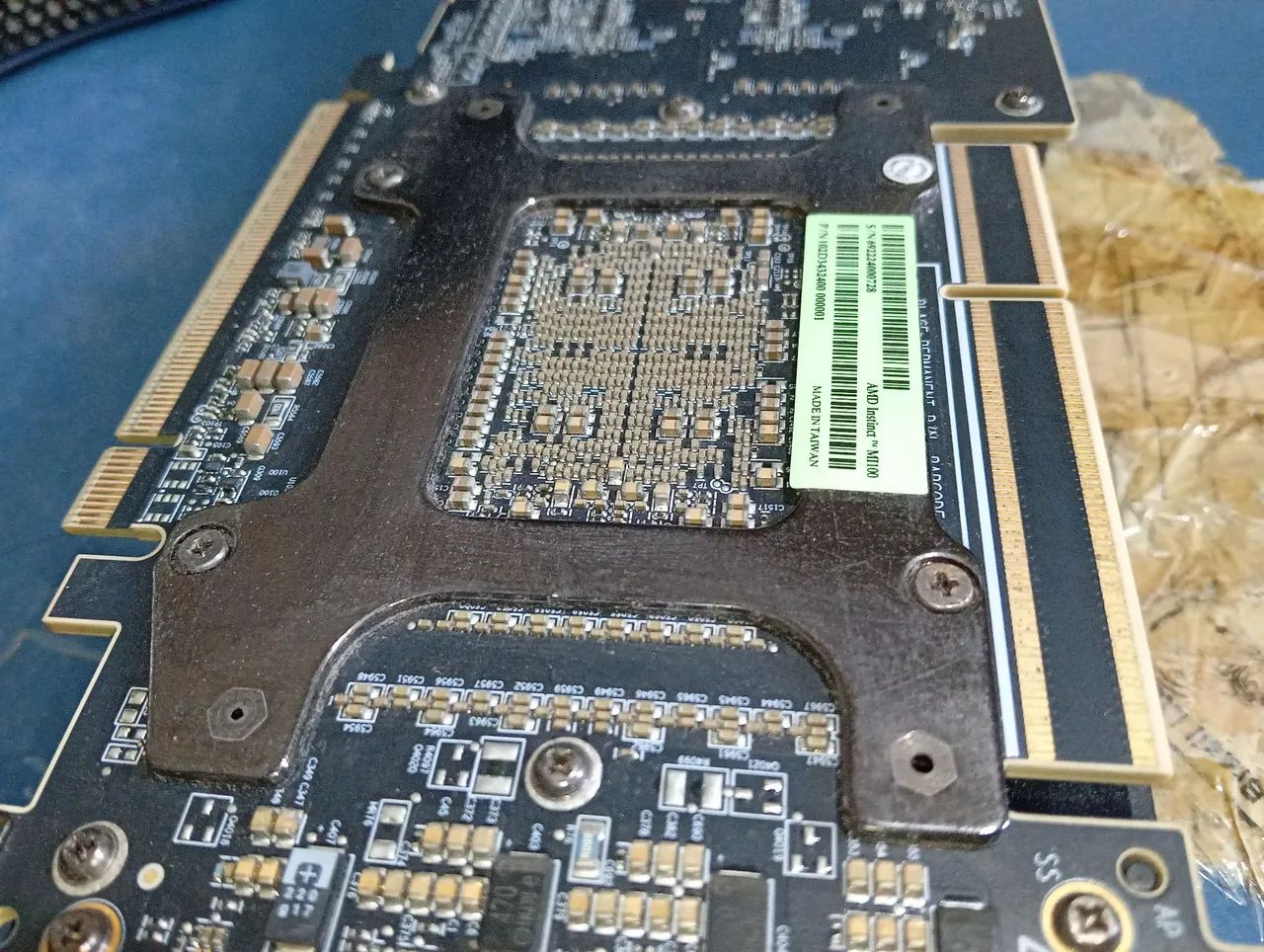 AMD mi100 mi 100 instinct 32gb data center gpu - Foto 5