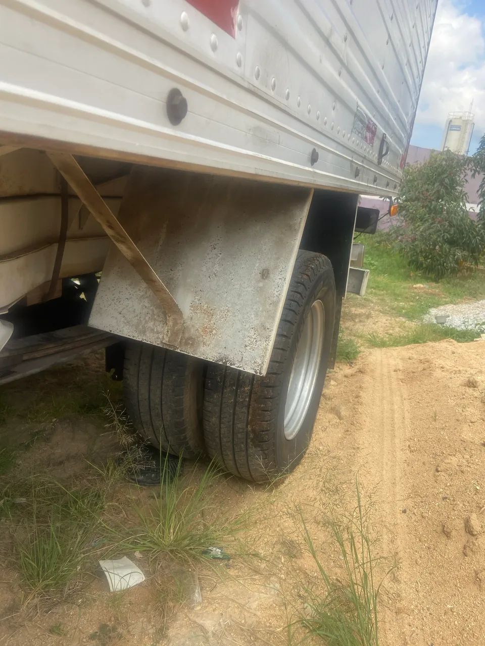 Vende caminhão baú - Foto 5