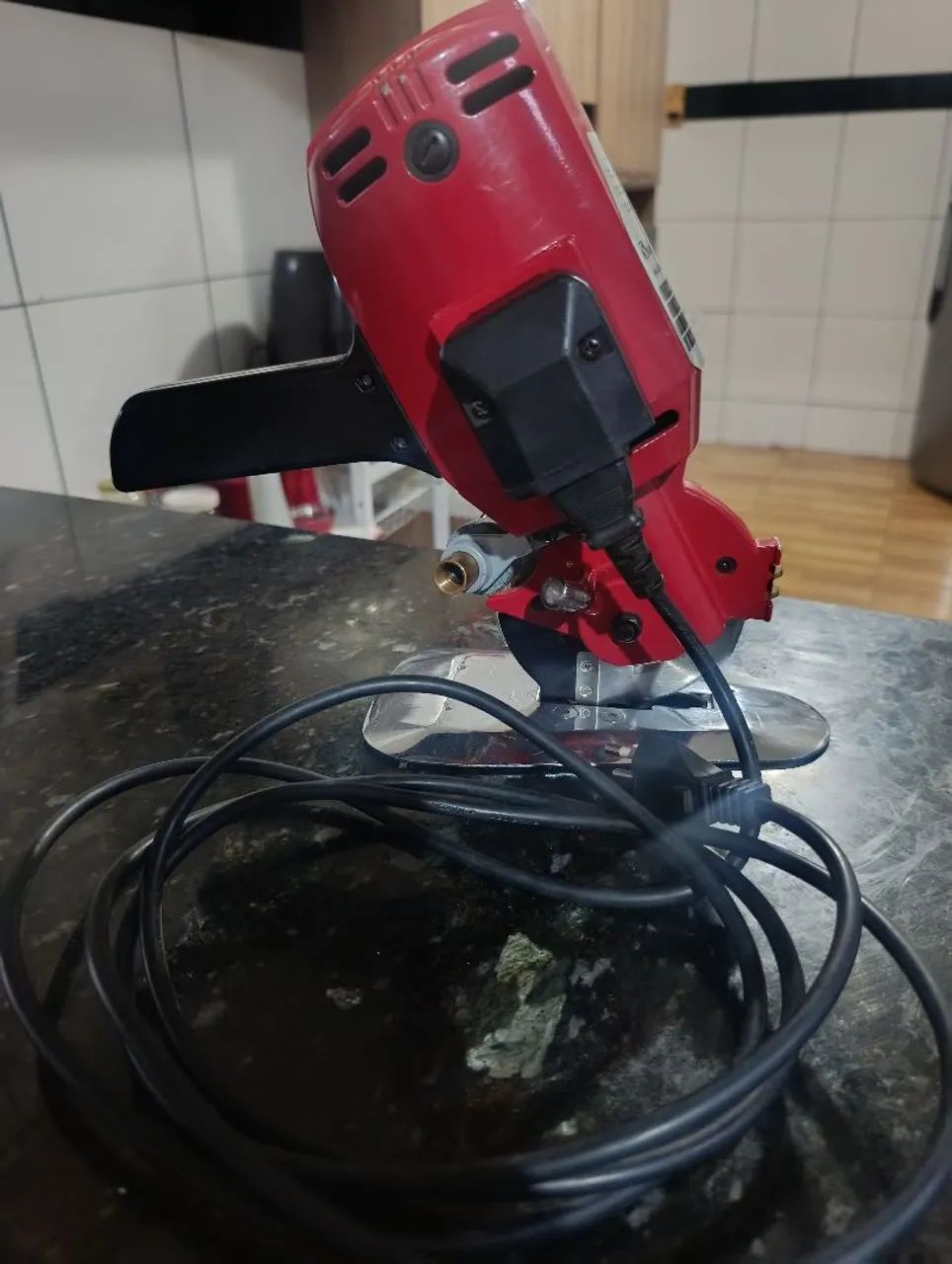 Máquina de cortar tecidos - Foto 2