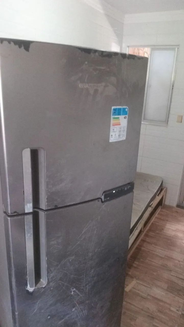 Geladeira Brastemp clim  em perfeito estado gelando bem 