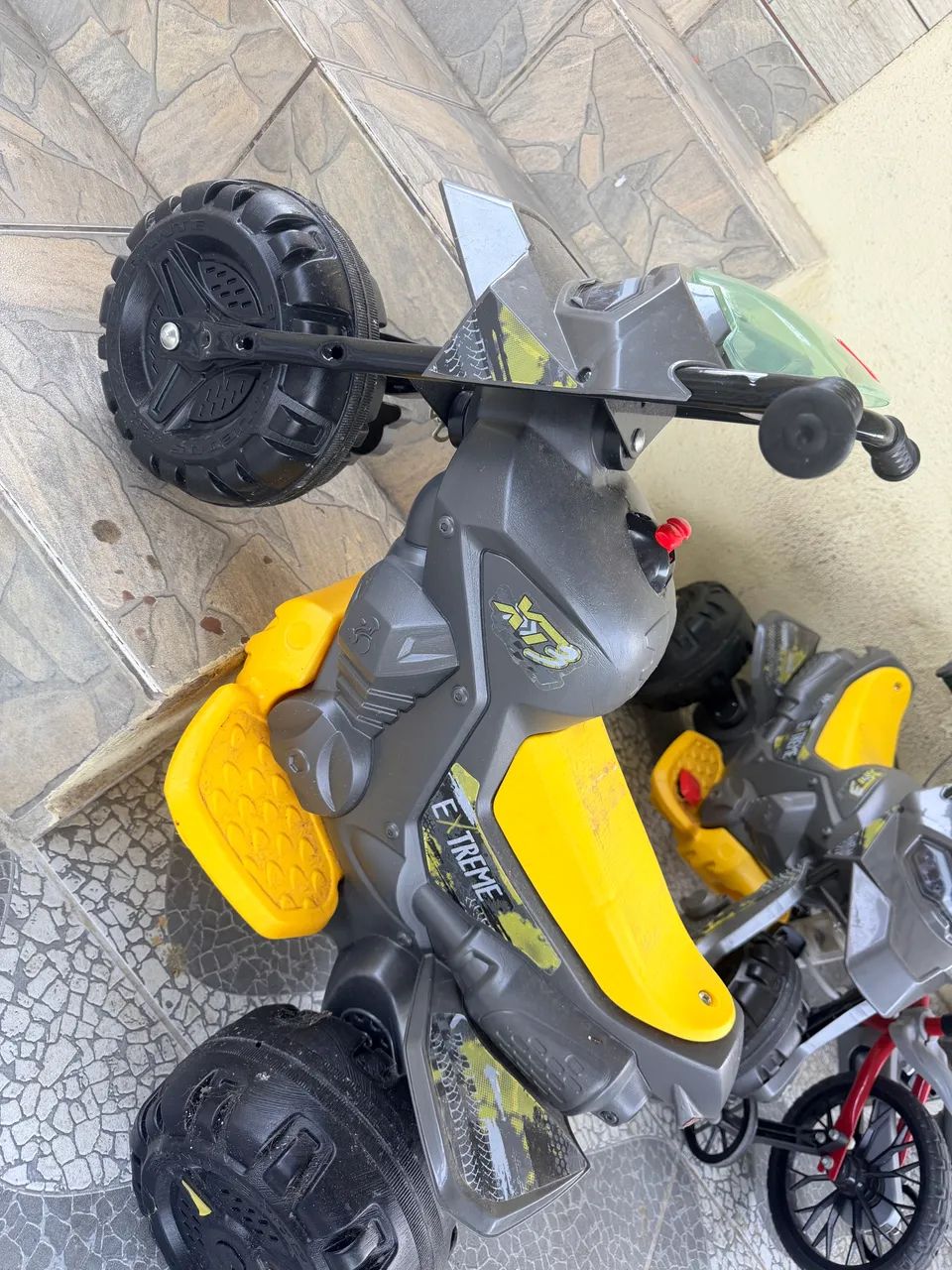 Moto elétrica 