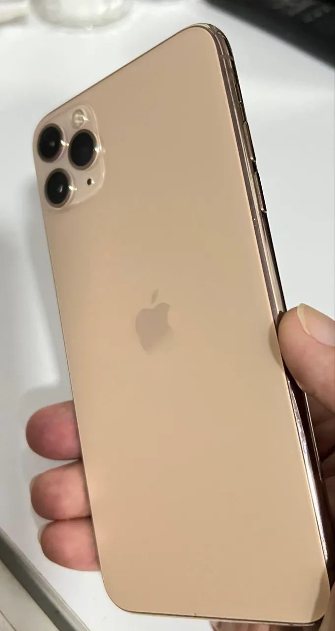 iPhone 11 Pro Max 64g gold - Celulares e Smartphones - Jereissati