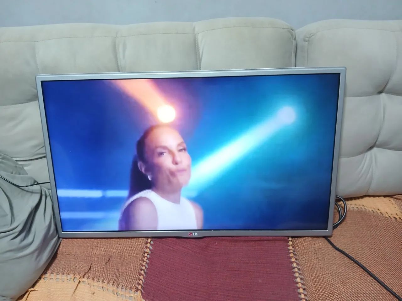 Tv LG smart 32 polegadas  - Foto 3
