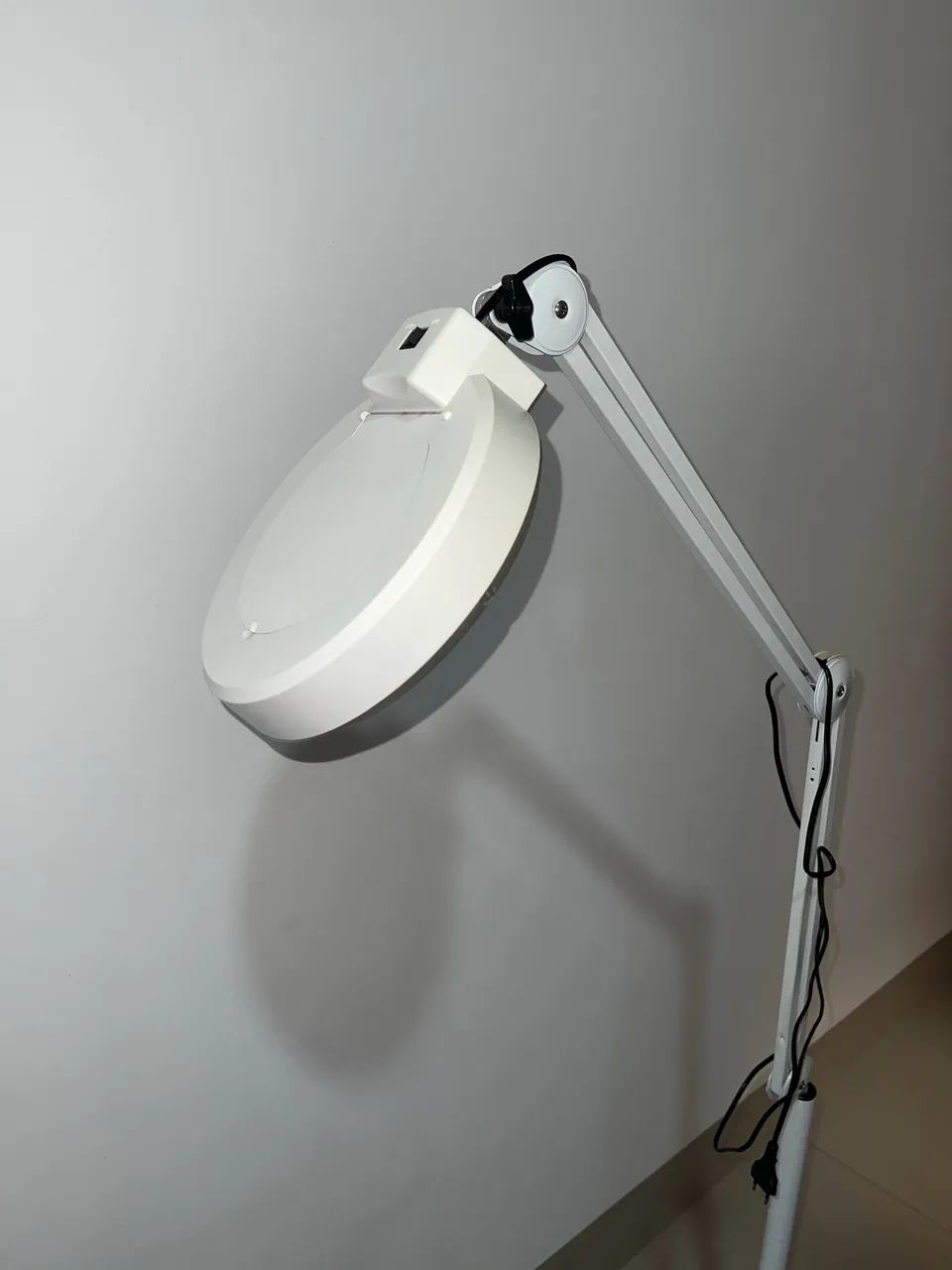 Lupa luminária estética 