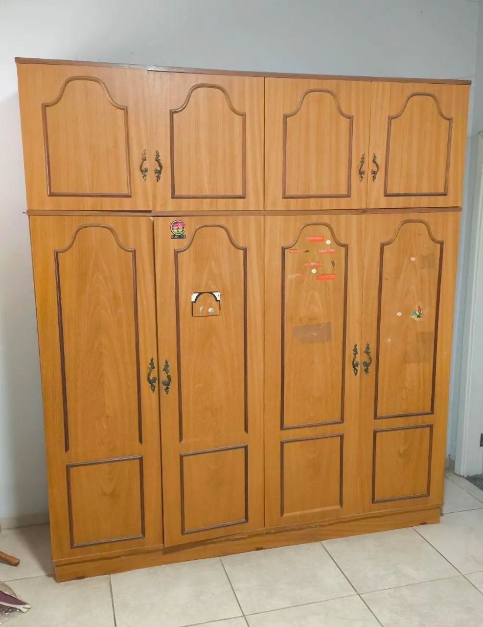 Guarda-Roupas Grande em Madeira Maciça + Cabides Grátis