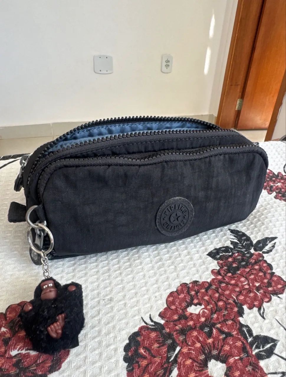 Estojo Kipling gitroy preto original  - Foto 3