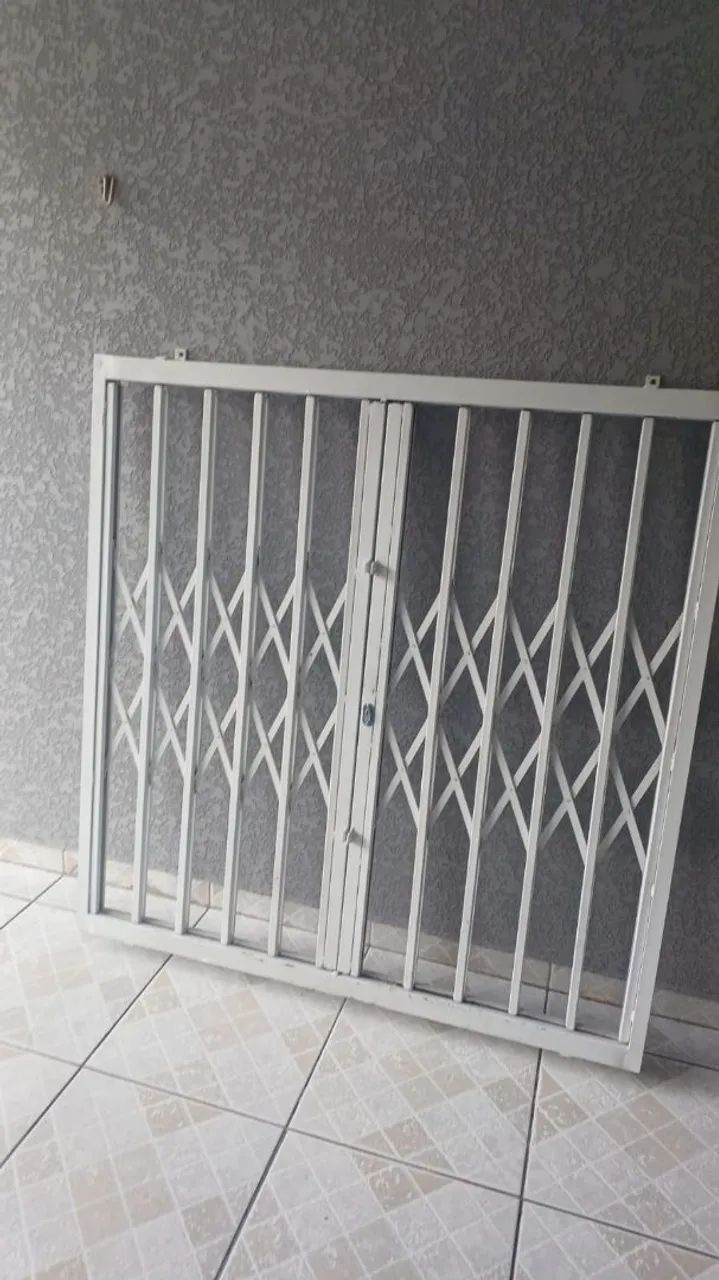 Pantograph Grilles