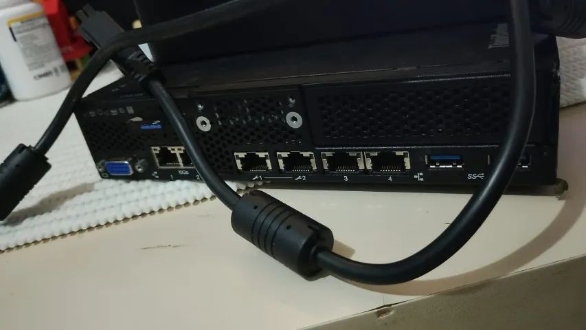 servidor lenovo thinksystem se350 edge  - Foto 4