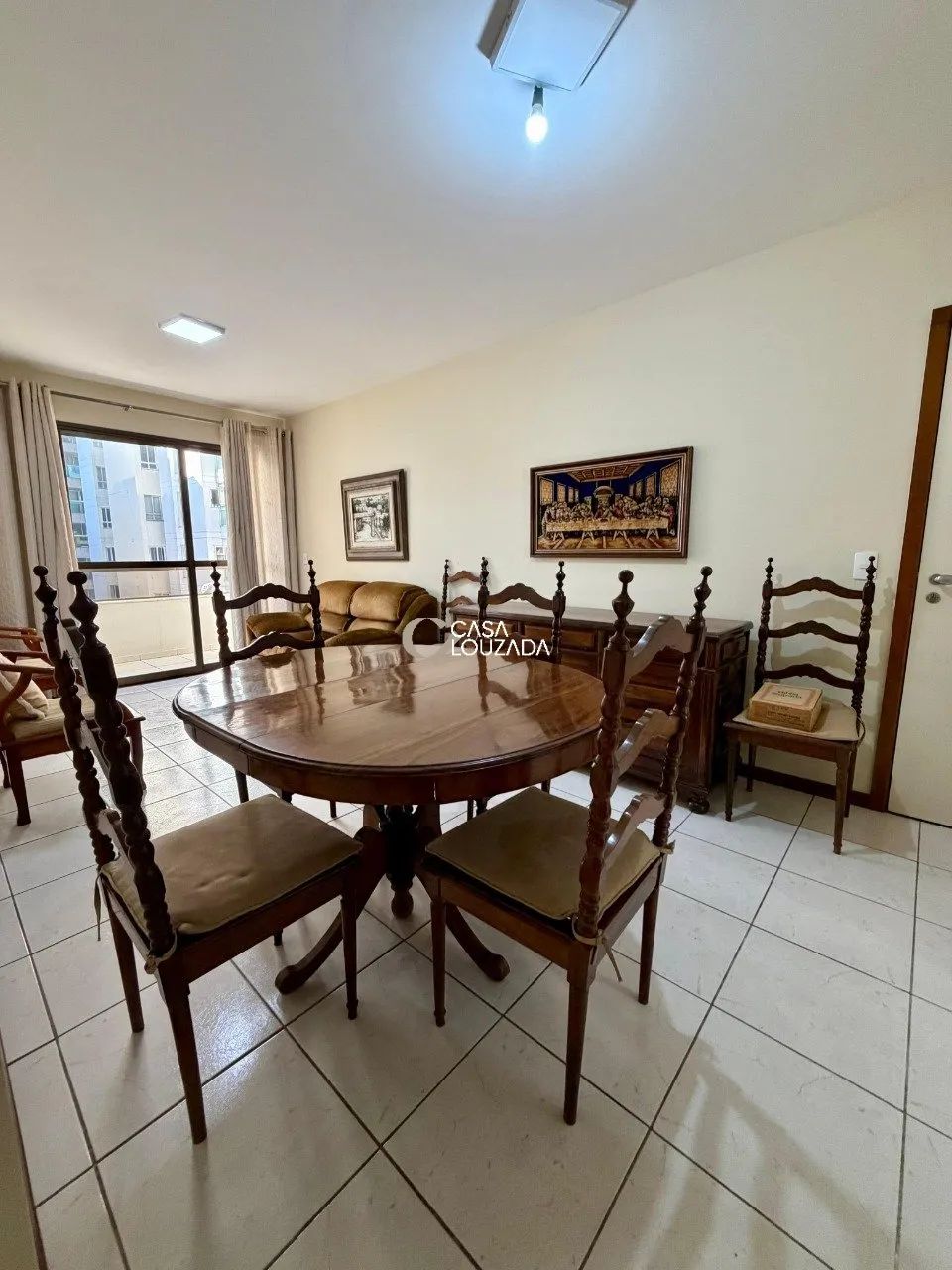Aluga-se apartamento 02 quartos com 01 suite em Itapuã - Foto 2
