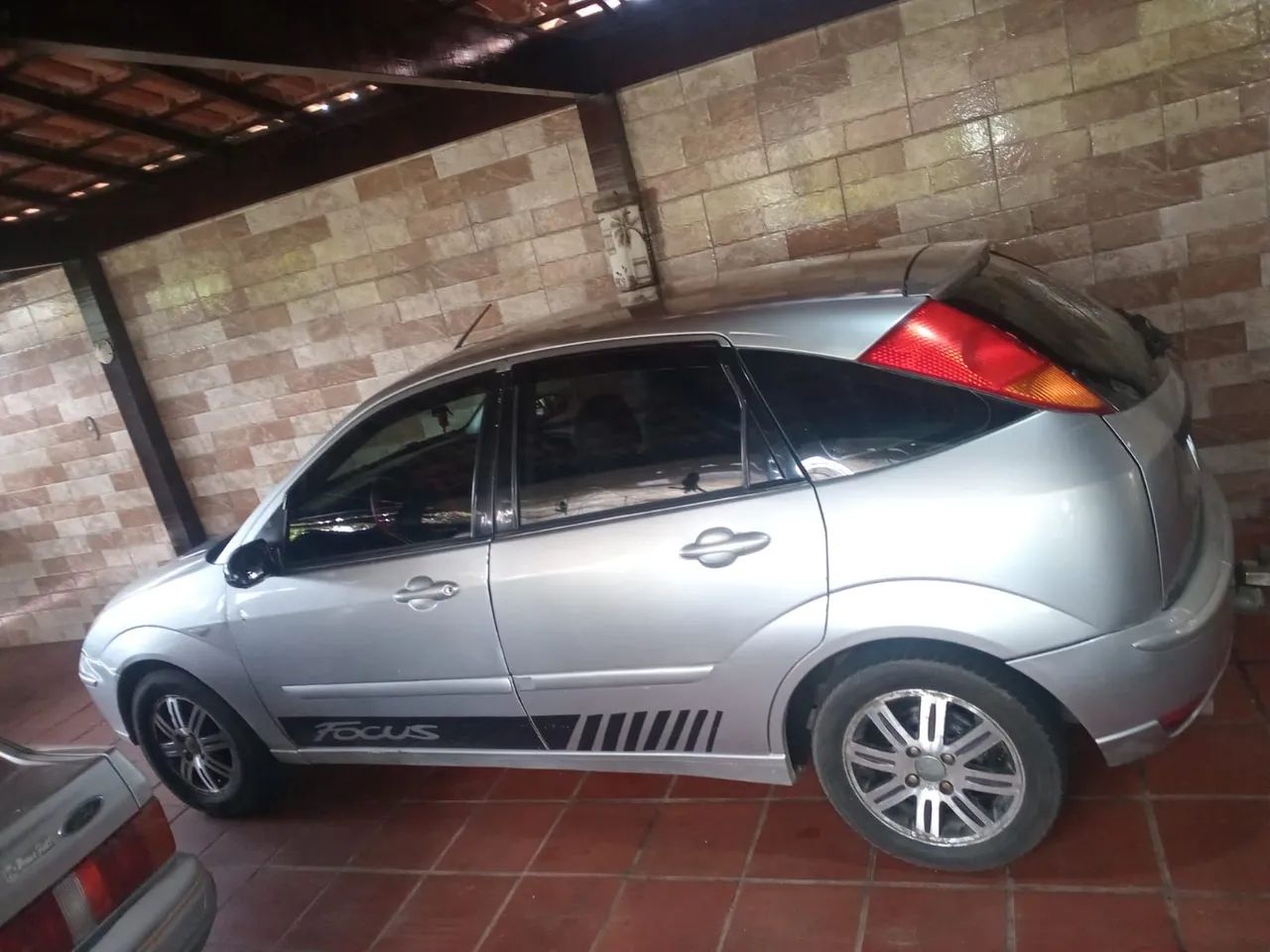 Ford Focus 1.6 S/SE/SE PLUS FLEX 8V/16V 5P 2004