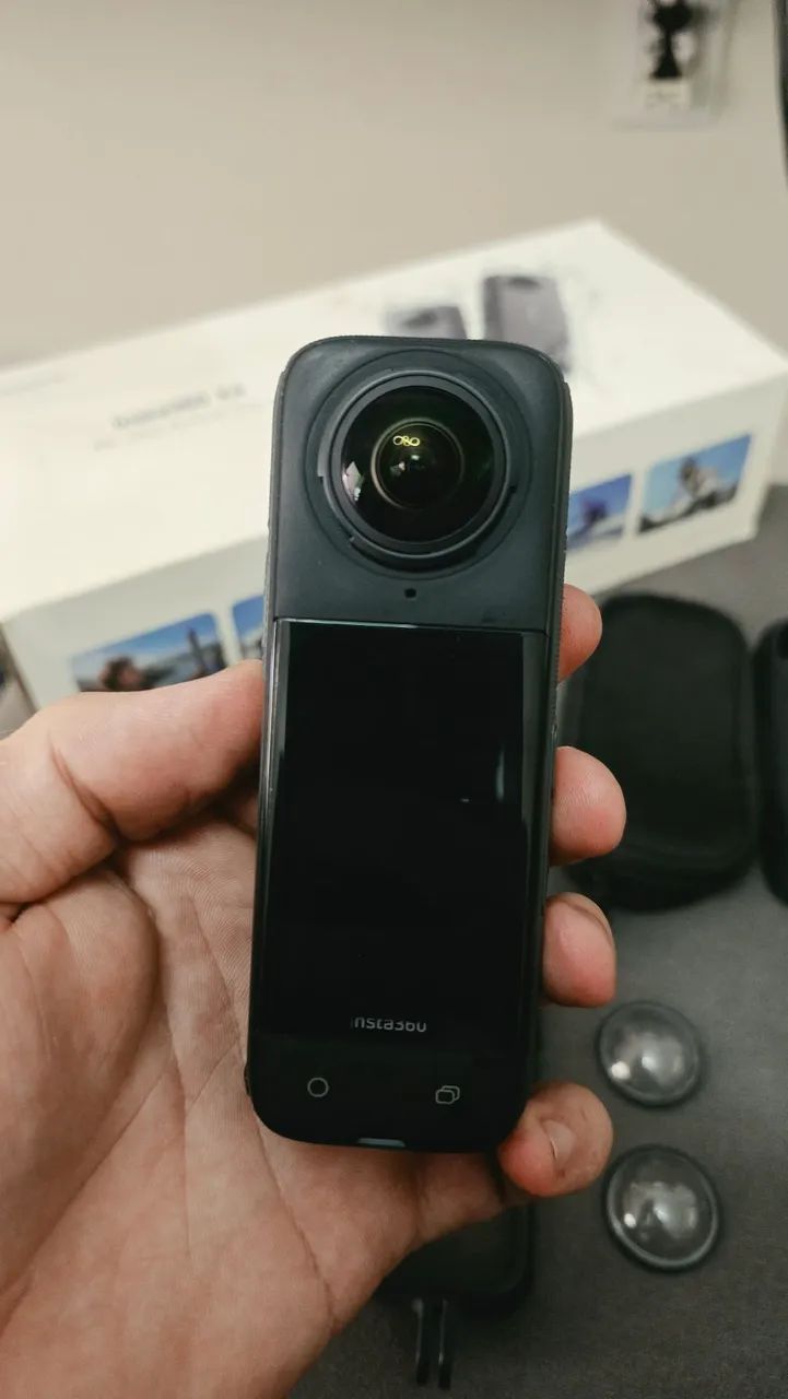 Insta 360 x4 - Foto 4