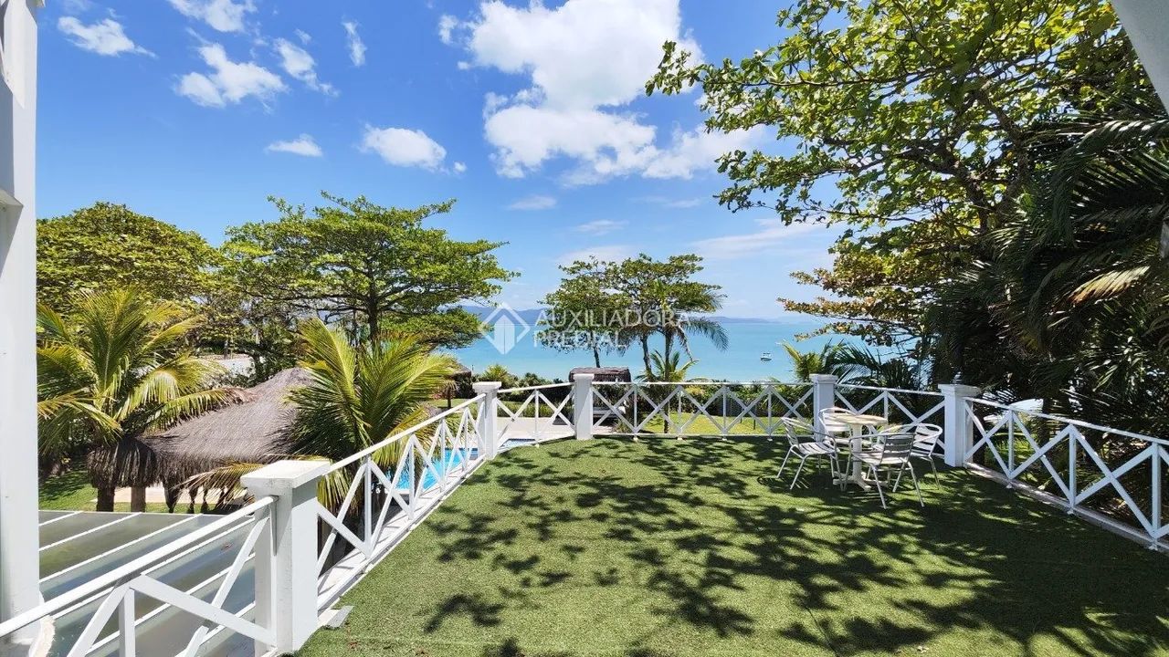 Casa à venda com 5 quartos, 5 suítes e 1.500 m² em Canajurê, Florianópolis - SC. - Foto 2