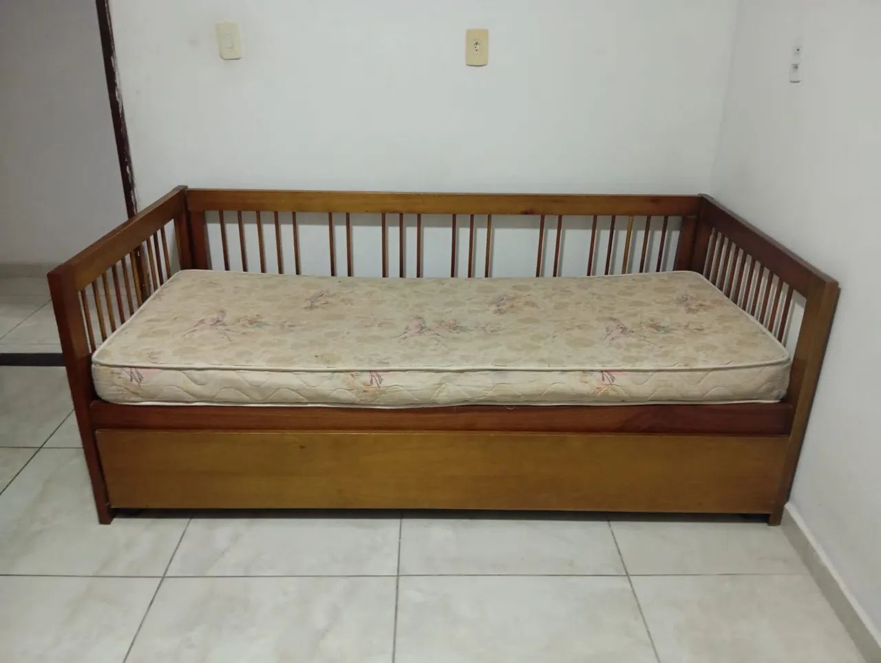 Cama de Madeira Solteiro bicama