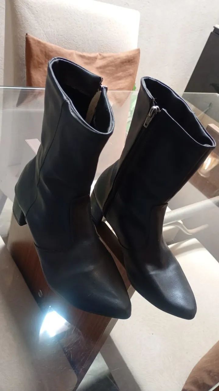 Bota de couro sintético, preto - N36° - Foto 2