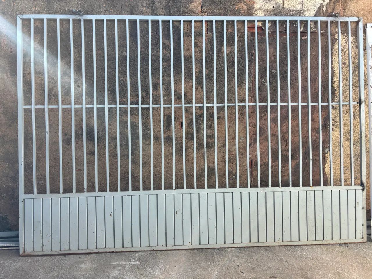 Sliding Gate with Roller and Tracks: 3.40 m Width x 2.30 m Height