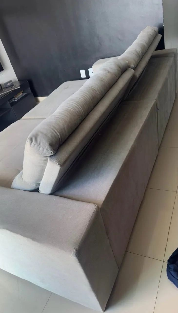     Modern and Spacious 2.90m Reclining Sofa465544792318955522