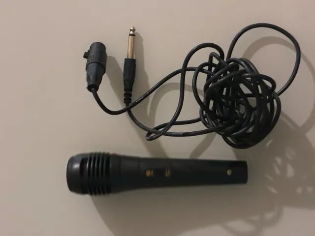 Microfone com Fio (Ótimo para Karaokê e Reuniões) - Foto 2