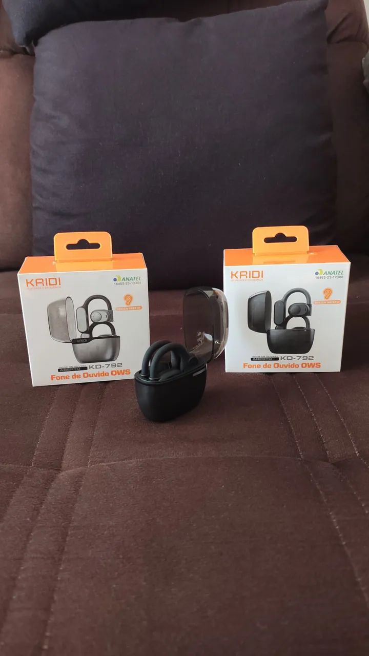Fone de ouvido bluetooth /Cada fone 170 reais.