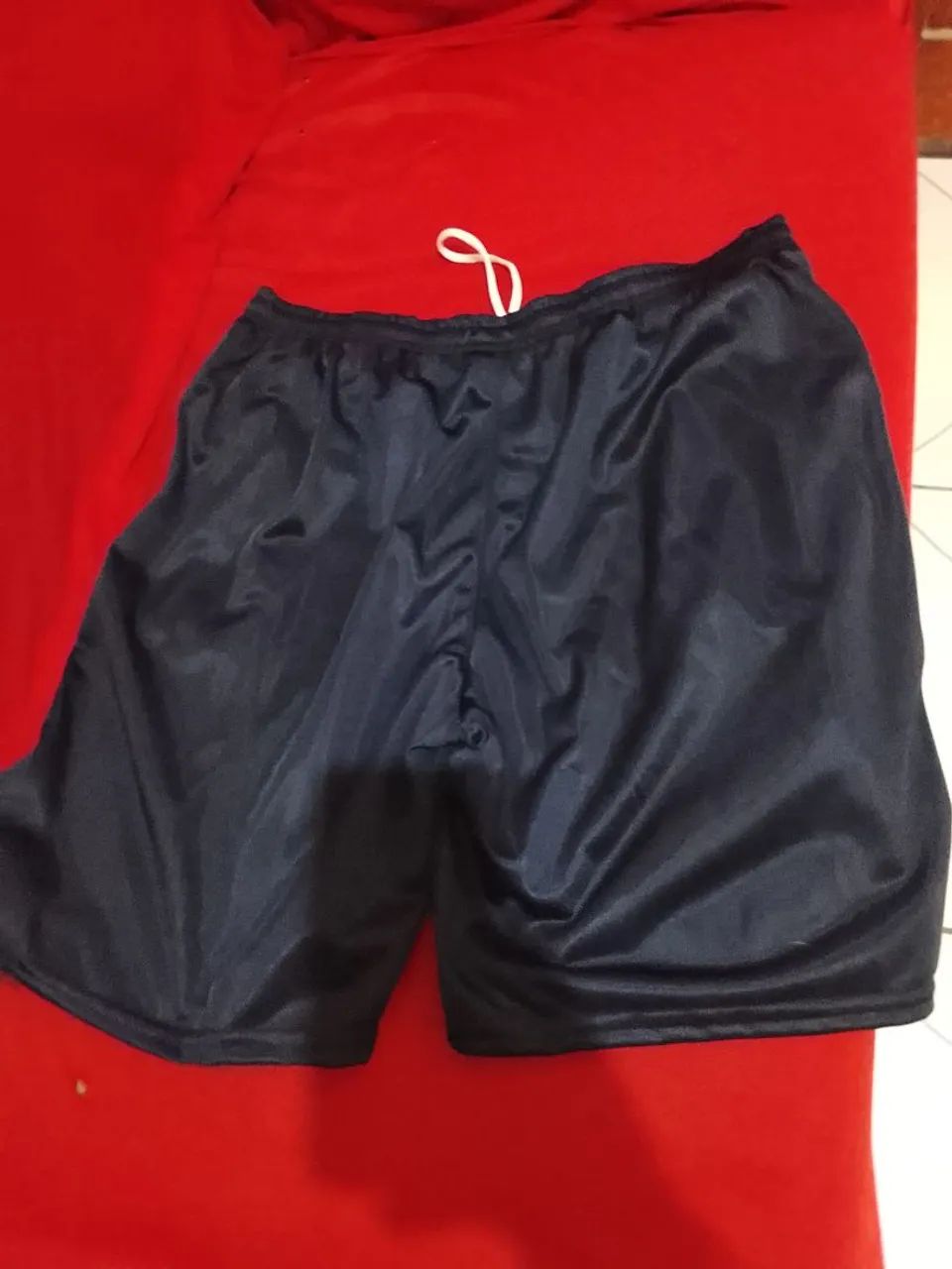 Bermudas nova tamanho g top  - Foto 2