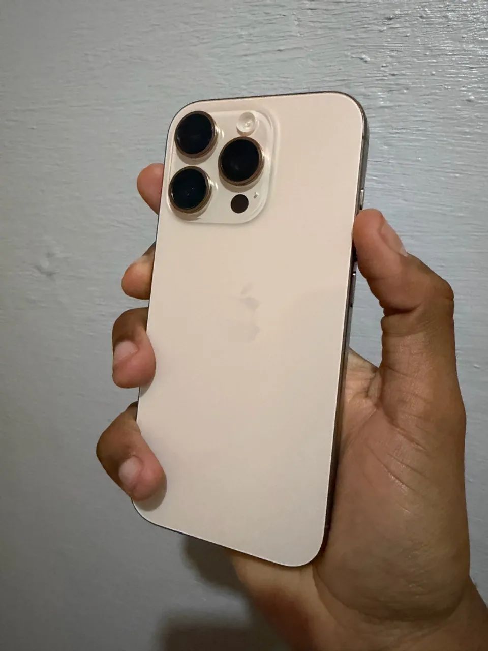 IPHONE 16 PRO - Foto 2