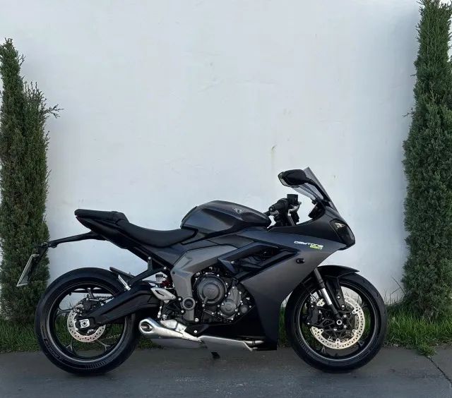 TRIUMPH DAYTONA 660 2024 - Foto 2