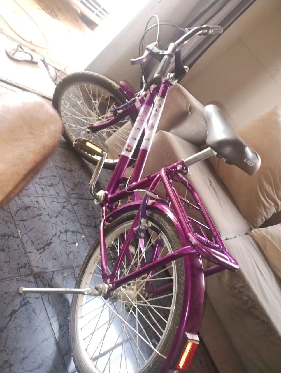 Bicicleta princesa Sofia aro 20/1.75 semi nova   - Foto 2