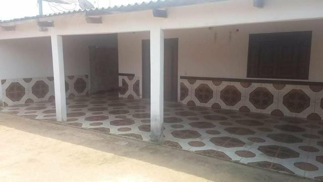 Vende-se uma casa no bairro Canaã aceita carro