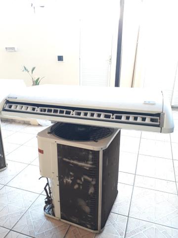 Piso teto os dois por 2.000,00 oferta! - Foto 2