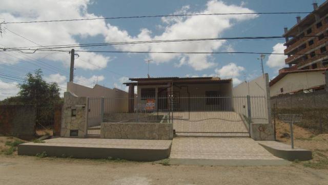 Casa com 3 dormitórios para alugar, 139 m² por R$ 1.600/mês - Nova Parnamirim - Parnamirim