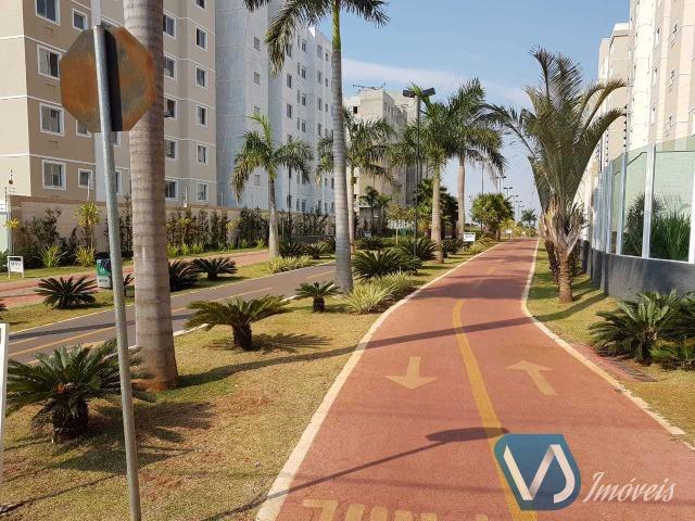 Apartamento mobiliado com 2 quartos no Cond. Lagoa Dourada - Jd. Acquaville, Londrina/PR - Foto 3