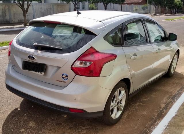 Ford Focus 2014 automático - Foto 3