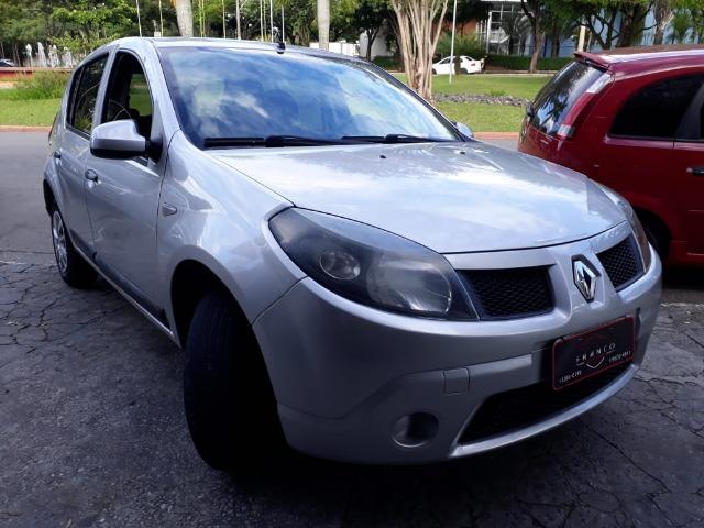 Sandero expression 1.6 top de linha