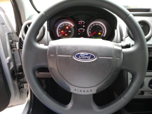 Fiesta 1.6 Mpi Class Sedan 8V Flex 4 portas Manual 2013 - Foto 8