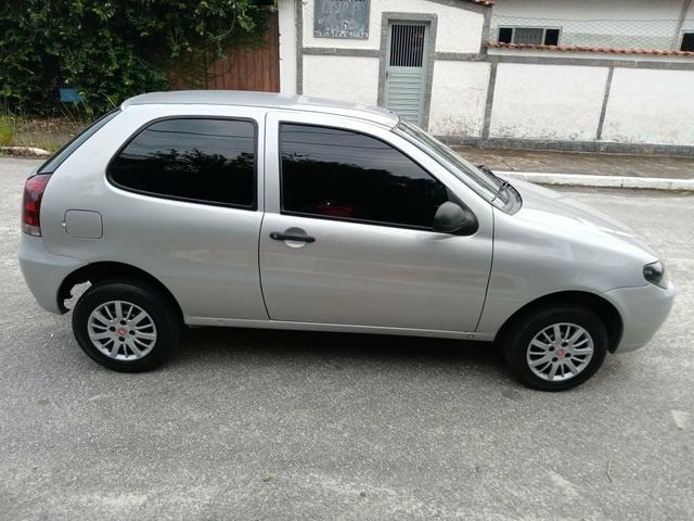 Palio entrada 900 reais 48x ipva 2020 pago! - Foto 2