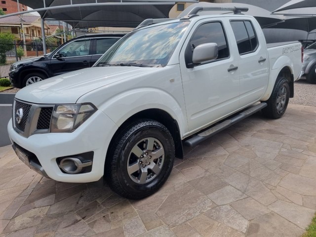 NISSAN FRONTIER ATTACK 4P