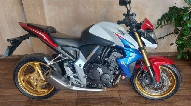 HONDA CB 1000R