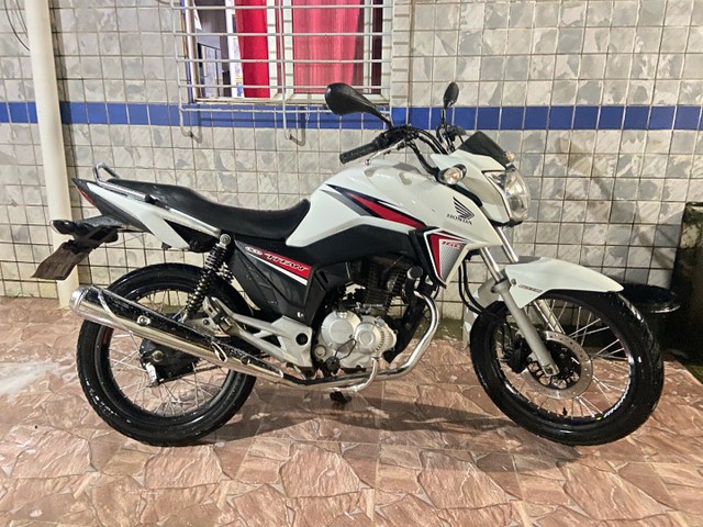 TITAN 160