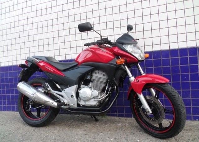 CB 300R 2010- MEGA PROMOÇÃO