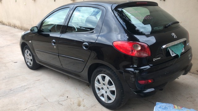 PEUGEOT 207 COMPLETO 1.4 ANO 2011